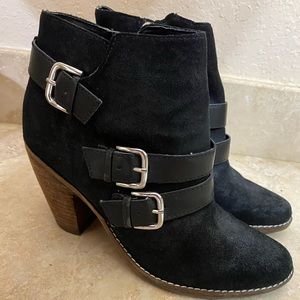 Dolce Vita Black Booties 7.5